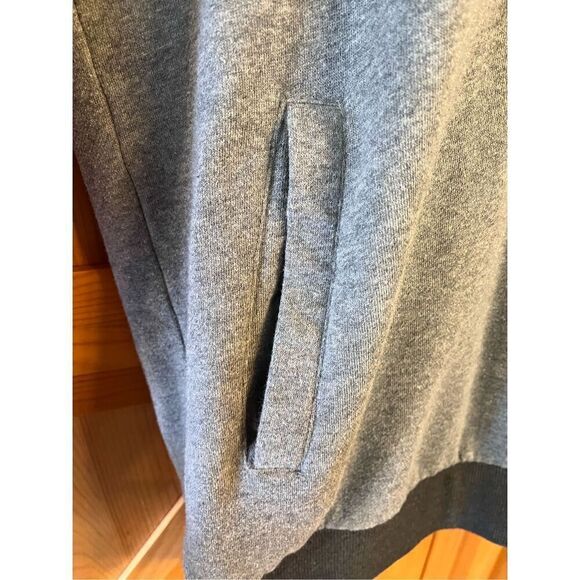 Blue 84 Wisconsin Badgers Hoodie Size XL (3117) - Picture 5 of 9